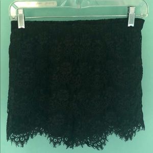Black lace shorts with elastic waistband